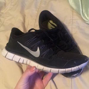 Black Nike Shoes